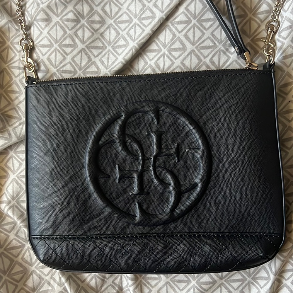 Guess bag; amazing condition